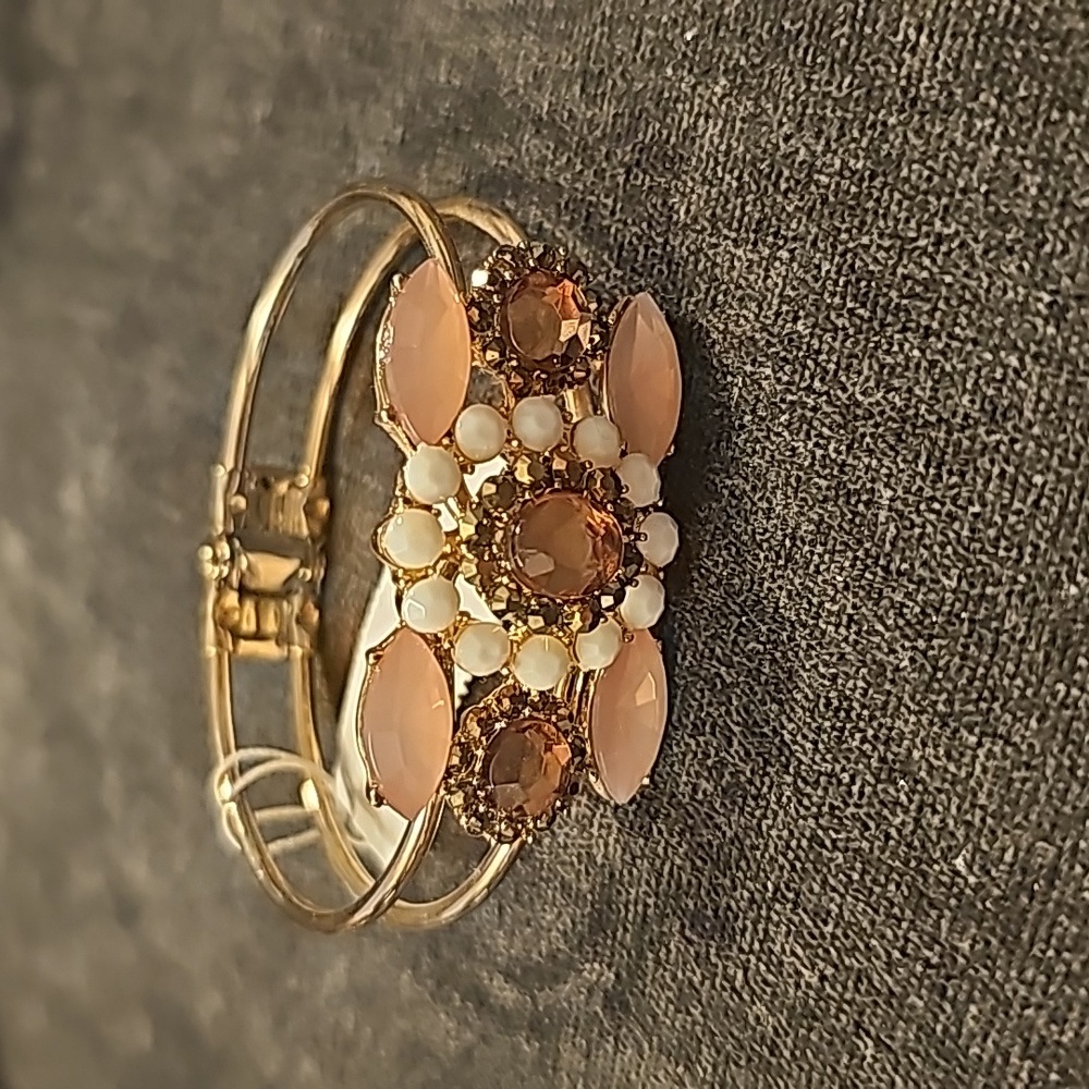 New York & Company bracelet